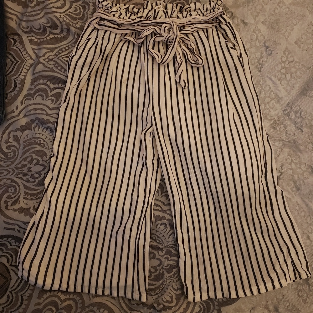 Jessica Simpson young girls crop pants